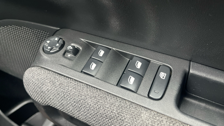 Citroen C3 Aircross 1.2 PureTech 110 C-Series 5dr Petrol Hatchback